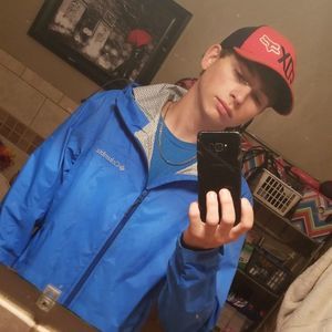 Meet your Posher, Lee